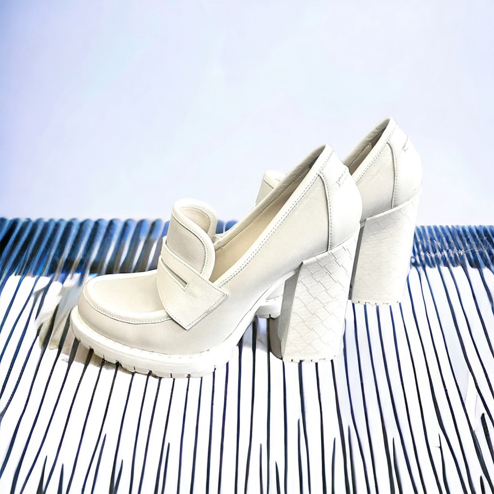 $980 BOTTEGA VENETA Moccasin In Calf Leather Block Heel sz 40
